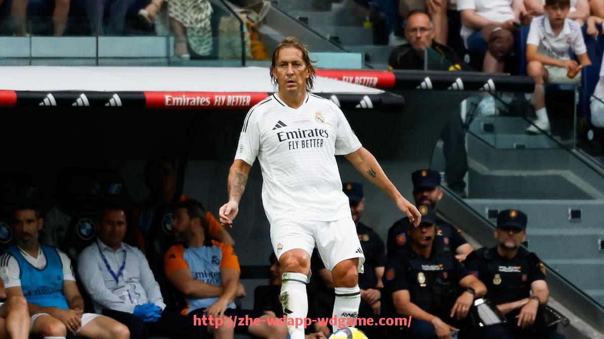 问鼎娱乐官网-法甲外援2024赛季关键数据统计与趋势变化评估